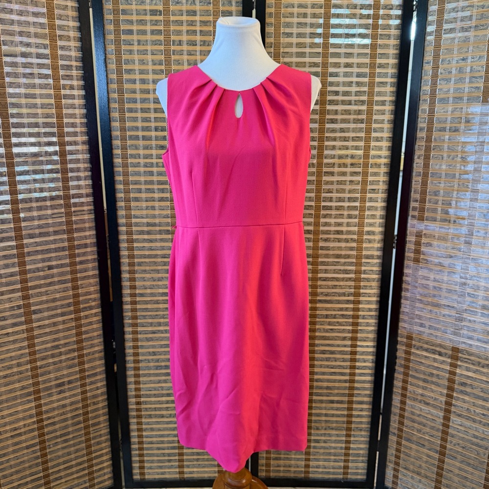 Kasper Sheath Dress Women 12P Pink Pleated Keyhole Neck Sleeveless Career Work